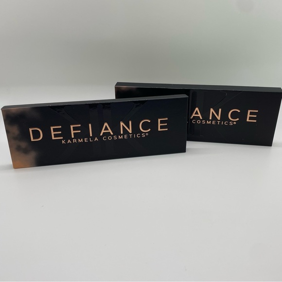 Karmela Cosmetics Defiance Eyeshadow Palette - Picture 2 of 6